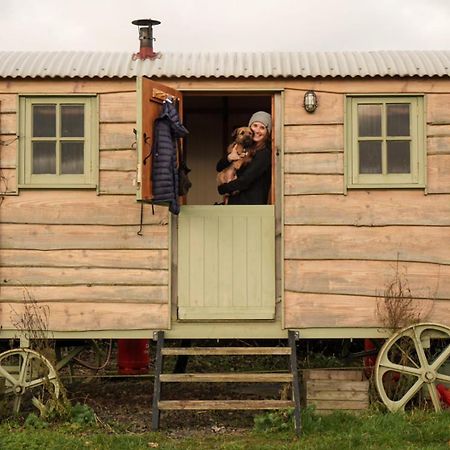 The Shepherds Hut Shrewsbury Exterior foto
